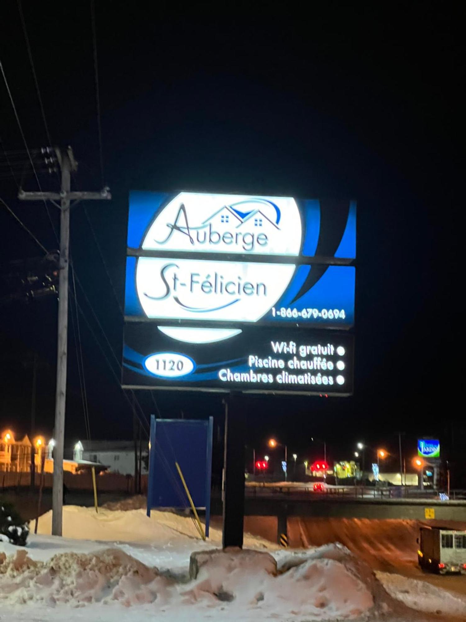 Hotel Auberge St-Felicien Saint-Félicien 외부 사진